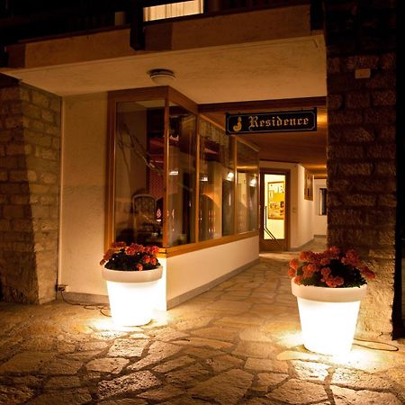 Residence Le Grand Chalet Courmayeur Exterior foto