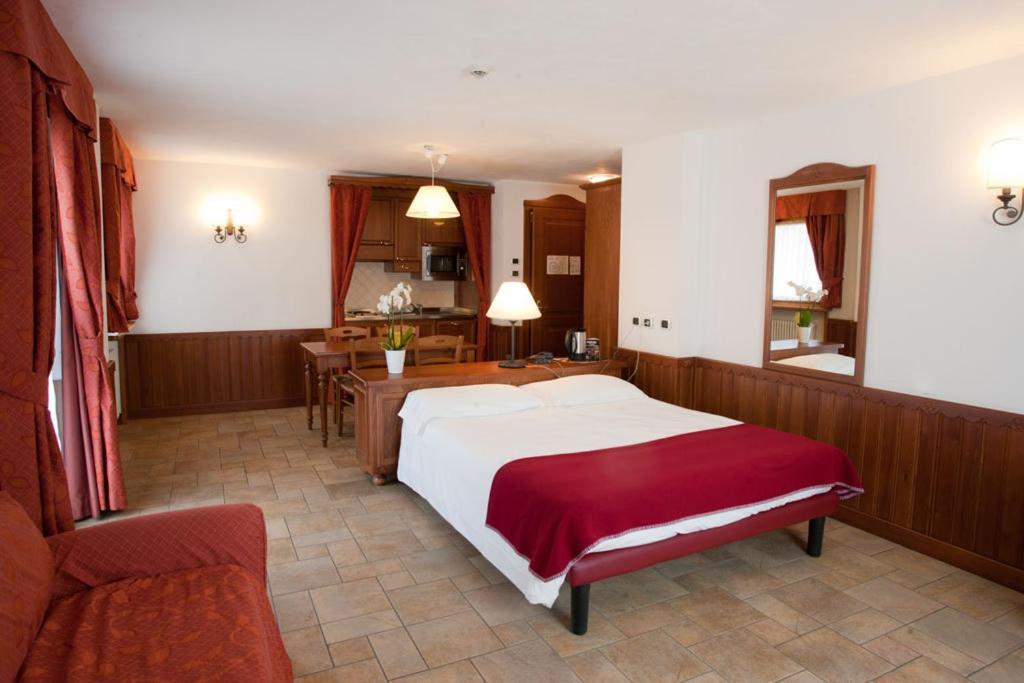 Residence Le Grand Chalet Courmayeur Exterior foto